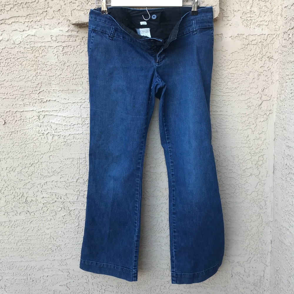 Old Navy Maternity Jeans Size 4 -Elastic + Buttons